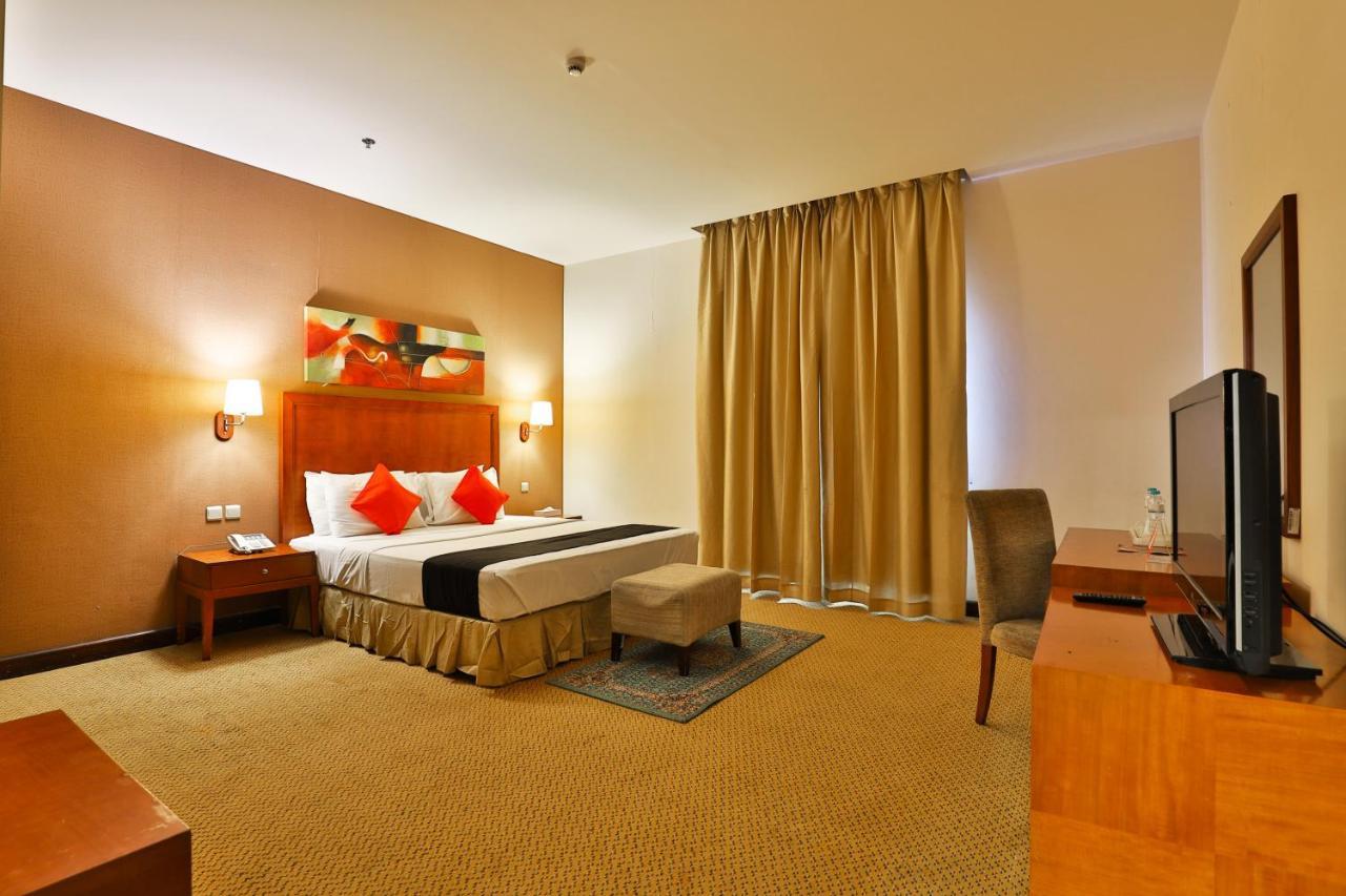 مينا بلازا الطائف Mena Plaza Taif Hotel Exterior photo